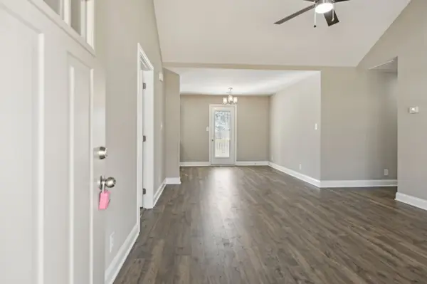 42 Idlewild Spur, Oak Grove, KY 42262