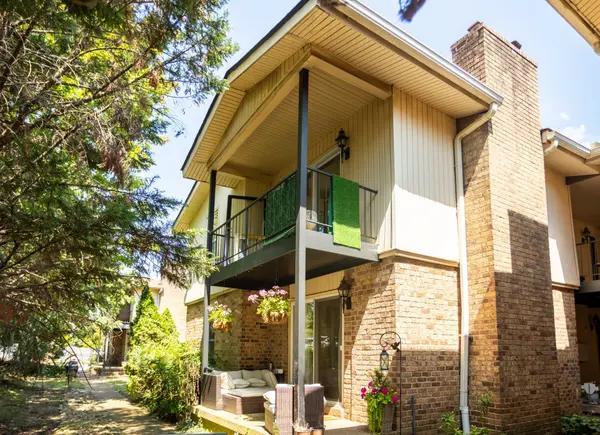 2116 Hobbs Rd #M12, Nashville, TN 37215