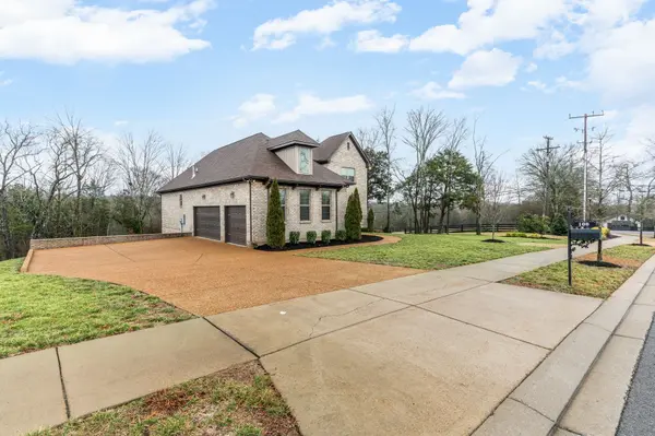 100 Sperance Ln, Gallatin, TN 37066