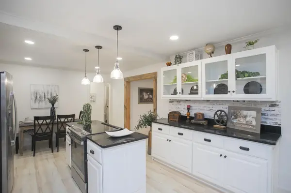 2405 Gregory Dr, Nashville, TN 37216