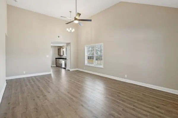 44 Idlewild Spur, Oak Grove, KY 42262