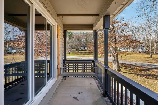 215 Glenview Dr, Estill Springs, TN 37330