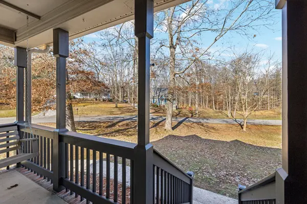 215 Glenview Dr, Estill Springs, TN 37330
