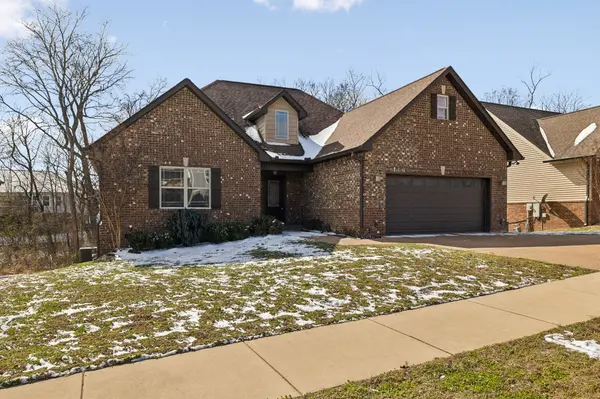 236 Hickory Pointe Dr, Lebanon, TN 37087
