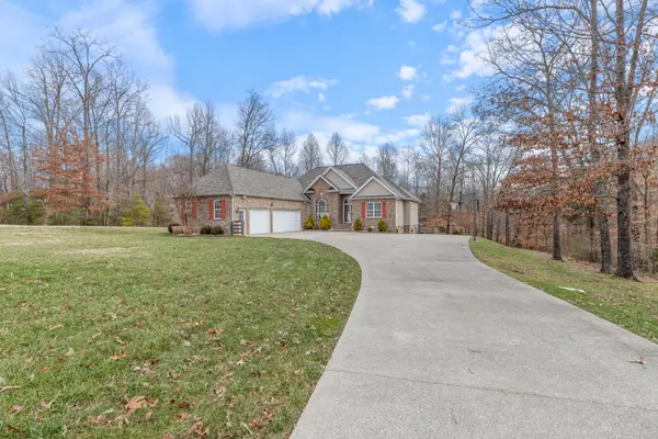 507 Fawn Ct, Burns, TN 37029