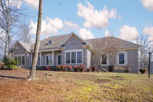 535 Whispering Pines Drive, Trenton, GA 30752