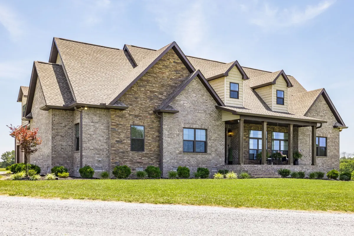 4900 Long Creek Rd, Lafayette, TN 37083