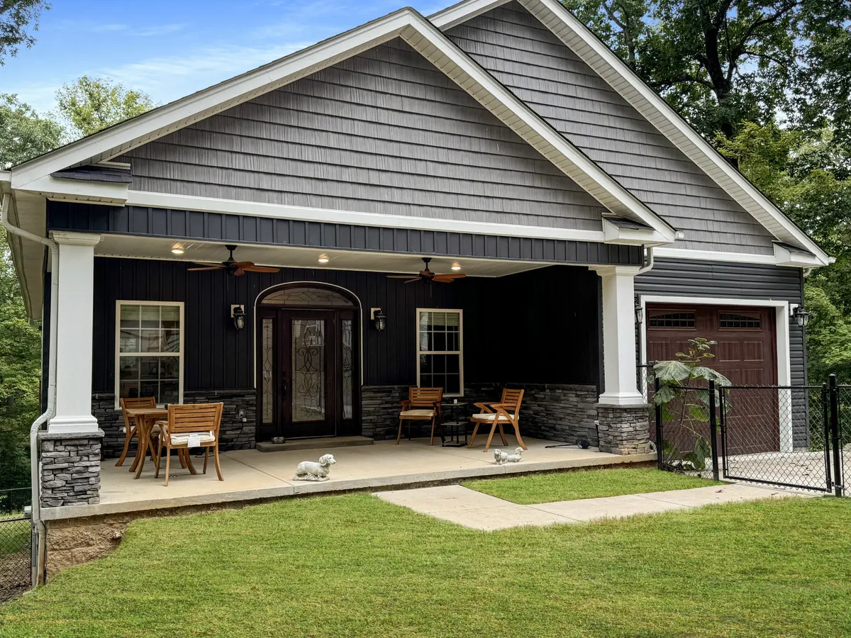 108 General Tilghman Dr, Dover, TN 37058