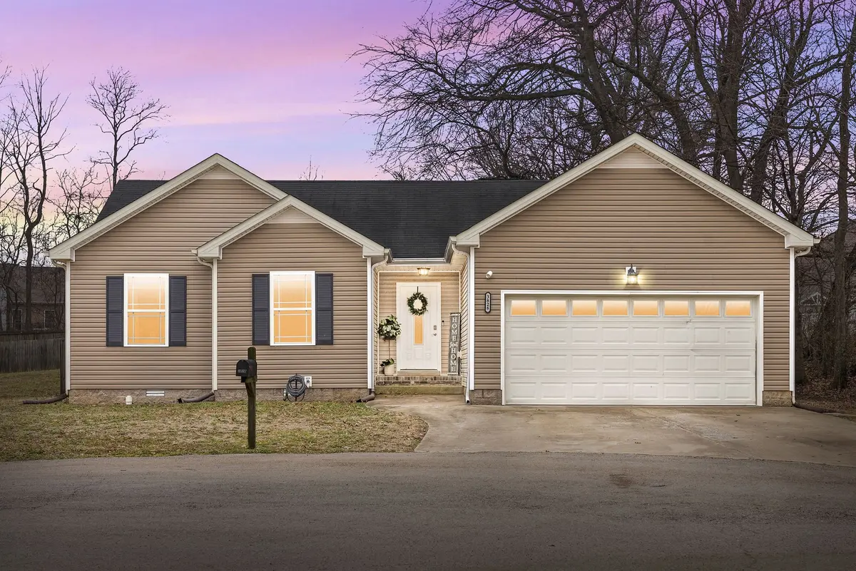 3828 Maliki Dr, Clarksville, TN 37042