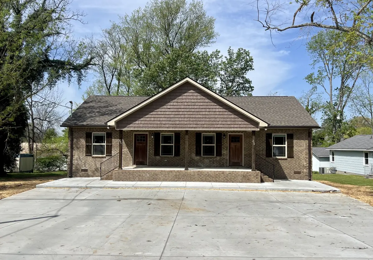 296 S Bratton St, Decherd, TN 37324