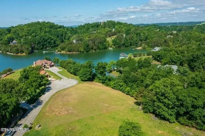 608 Watercrest Lane, Dandridge, TN 37725