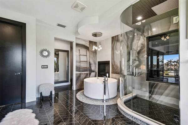 206 6TH ST E, Tierra Verde, FL, 33715 photo 40