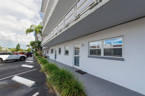 3018 59TH ST S #111, Gulfport, FL, 33707 photo 20