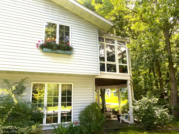 1713 Siewert ST, Red Wing, MN 55066