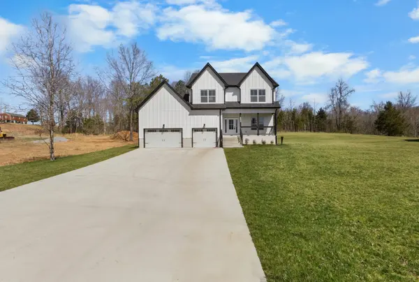 1733 Powell Rd, Clarksville, TN 37043
