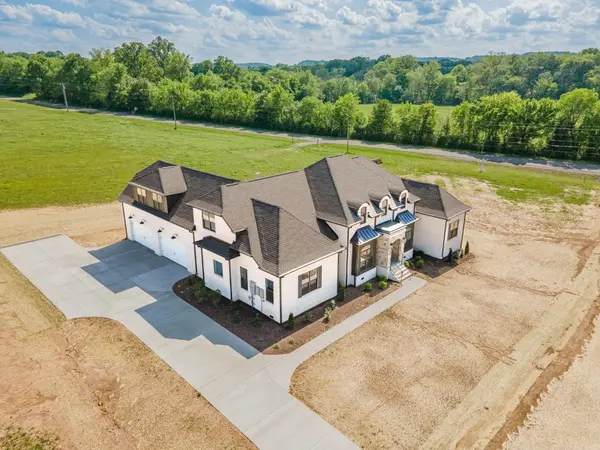 1000 Peyton Place, Columbia, TN 38401