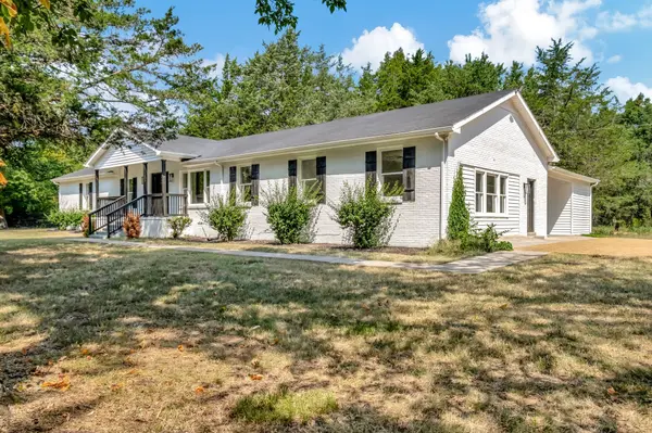 3935 Christiana Hoovers Gap Rd, Christiana, TN 37037