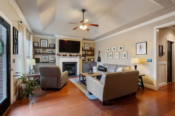 612 Patriot Ln, Franklin, TN 37067