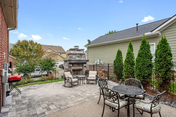 612 Patriot Ln, Franklin, TN 37067