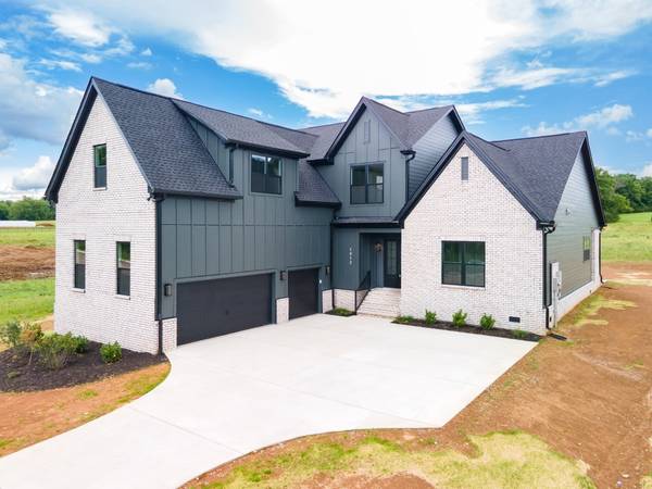 1012 Peyton Place, Columbia, TN 38401
