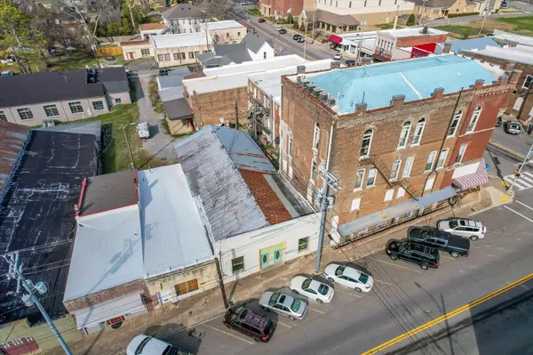 107 College St #W, Fayetteville, TN 37334