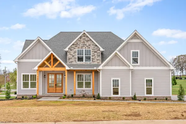 102 Sarah Frances Ct, Clarksville, TN 37043