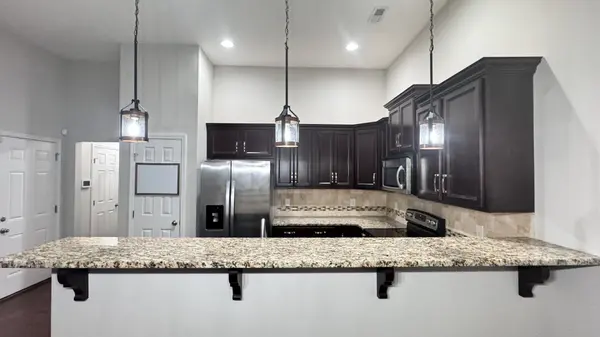 220 Woodsong Ln, Columbia, TN 38401