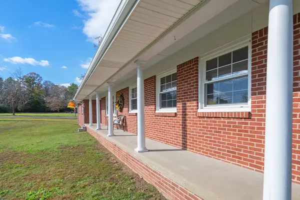 19 Maple Cir, Decaturville, TN 38329
