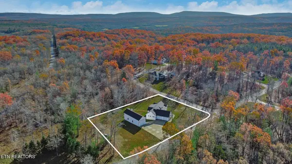 83 Mountain Preserve Parkway, Crab Orchard, TN 37723
