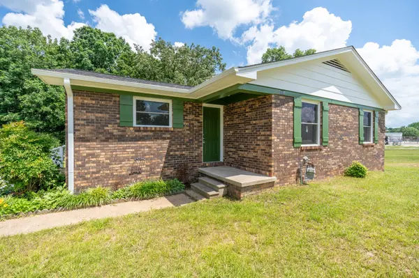 117 S Oak Dr, Collinwood, TN 38450