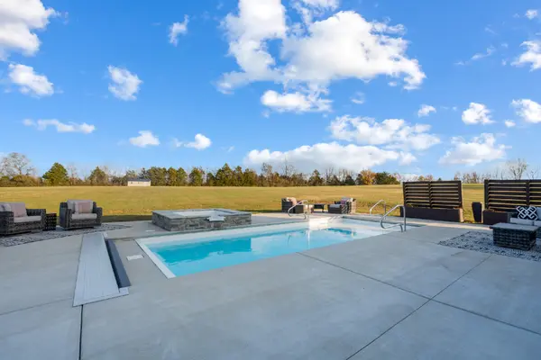 1310 Halls Mill Rd, Unionville, TN 37180
