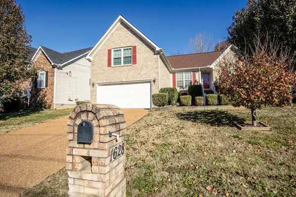 1628 Bridgecrest Dr, Antioch, TN 37013