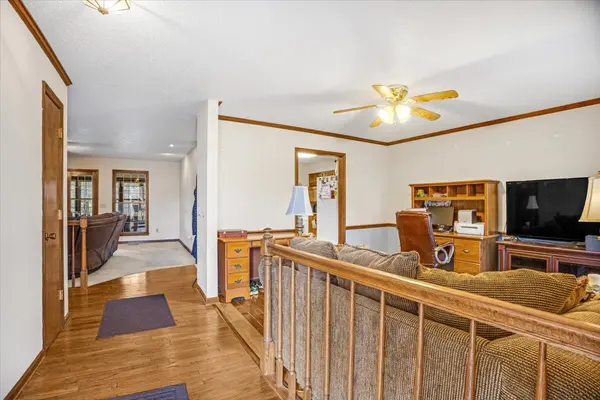 202 Provins Dr, Tullahoma, TN 37388