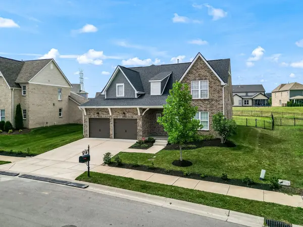 863 Plowson Rd #S, Mount Juliet, TN 37122