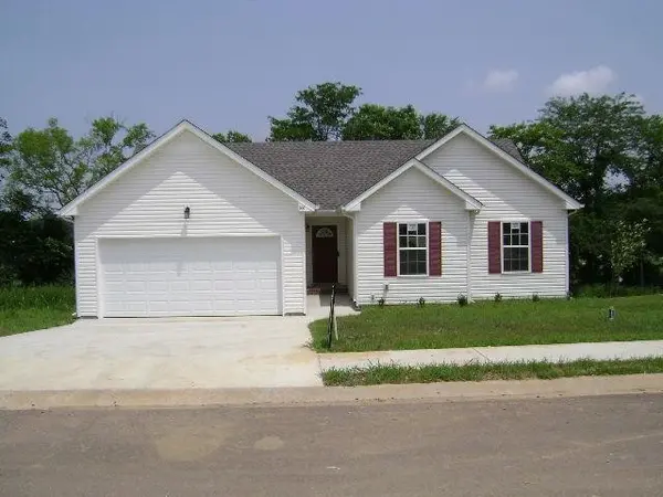 399 Zurich Ct, Clarksville, TN 37040