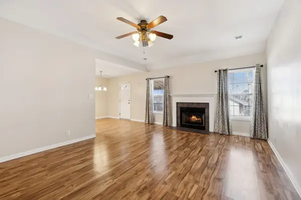399 Zurich Ct, Clarksville, TN 37040