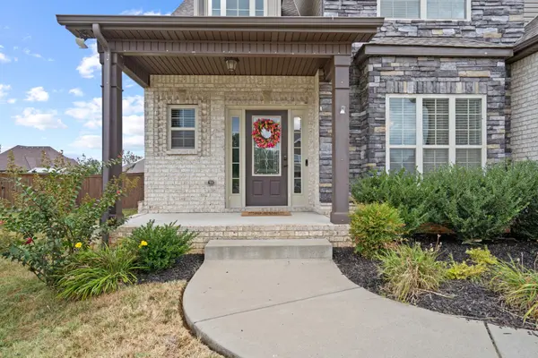 2835 Brunswick Dr, Clarksville, TN 37043