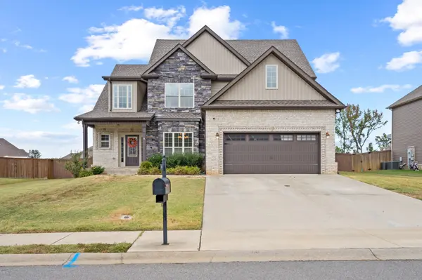 2835 Brunswick Dr, Clarksville, TN 37043