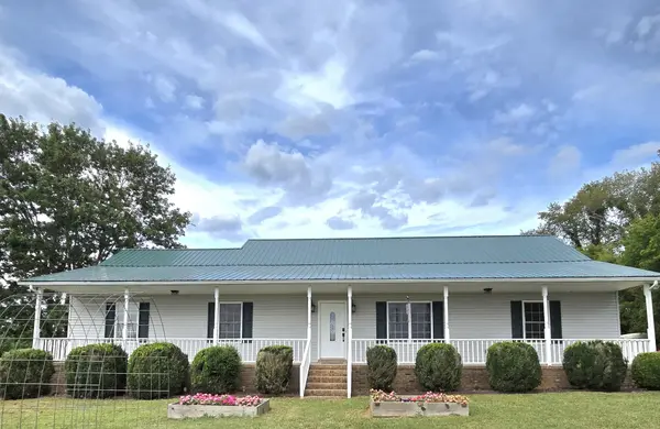 1960 Port Royal Rd, Adams, TN 37010