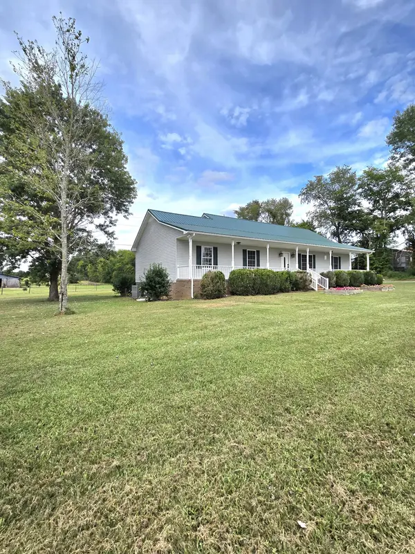 1960 Port Royal Rd,  Adams,  TN 37010