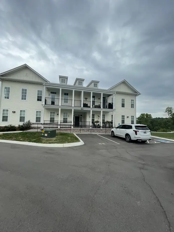 1026 Stoneleigh Ln #203, Nolensville, TN 37135