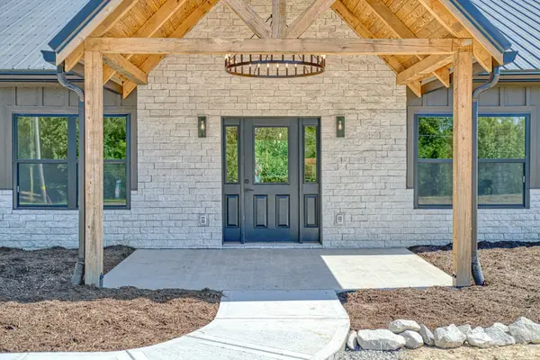 9355 Fox Hill Rd, Baxter, TN 38544