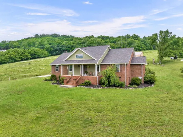 8 Farley Ln Carthage, TN 37030