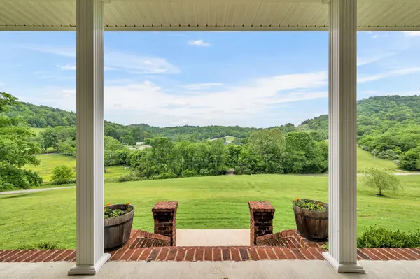 8 Farley Ln Carthage, TN 37030