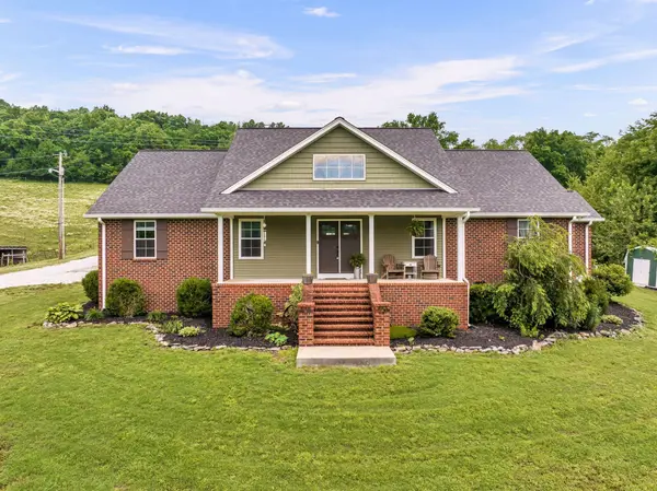 8 Farley Ln, Carthage, TN 37030
