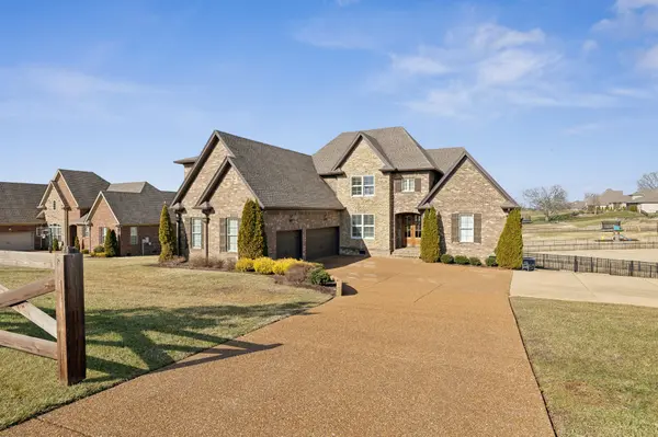 717 Shute Ln, Hendersonville, TN 37075