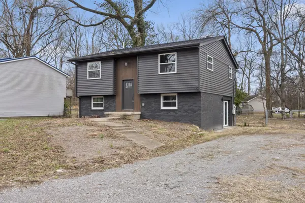 104 Airport Rd, Clarksville, TN 37042