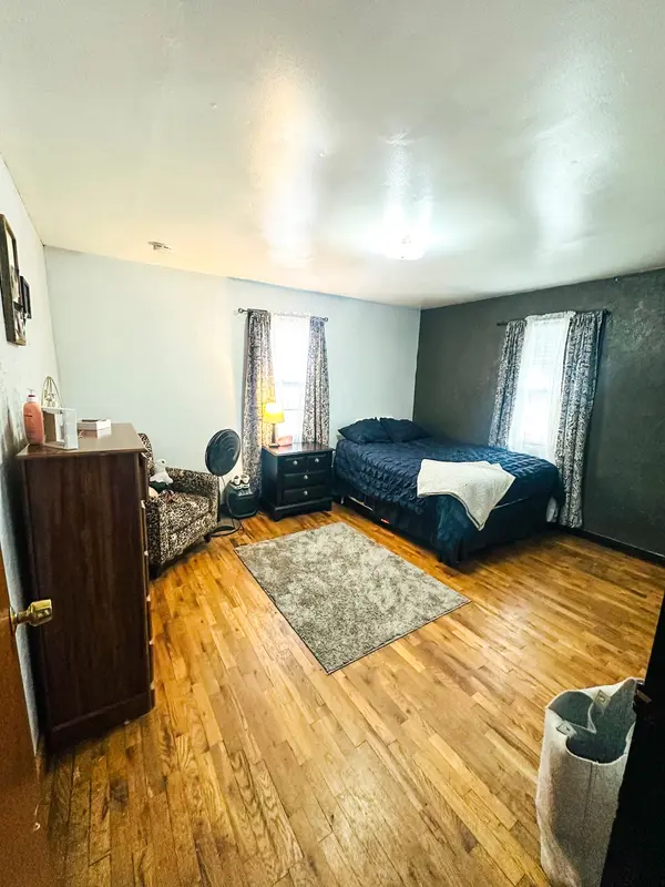 96 College St, Bruceton, TN 38317
