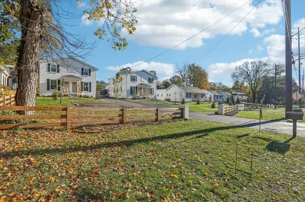 2130C D Sharondale Dr, Nashville, TN 37215