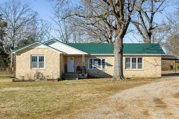 35 Jonestown Rd, Summertown, TN 38483